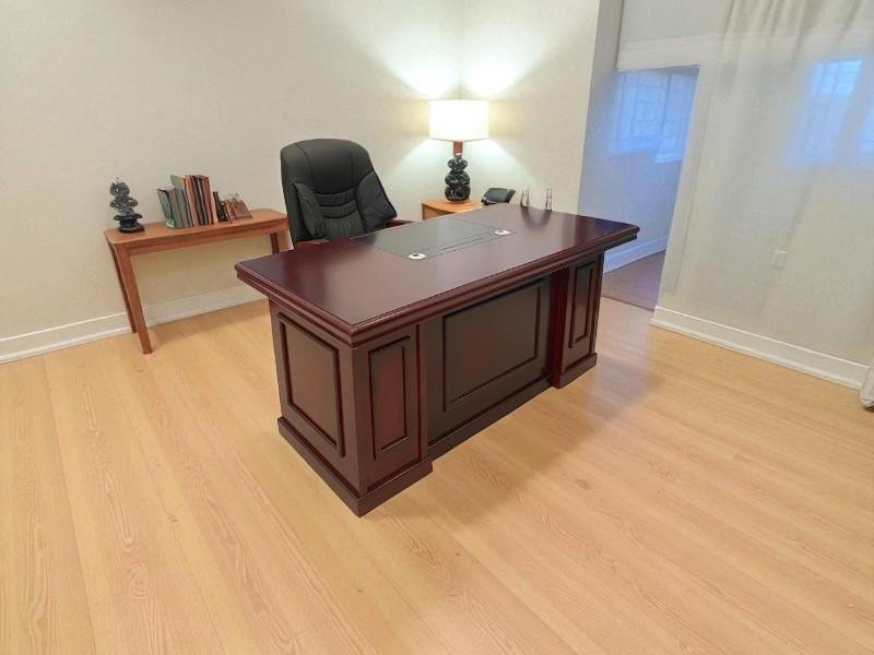 Bàn làm việc gỗ tự nhiên