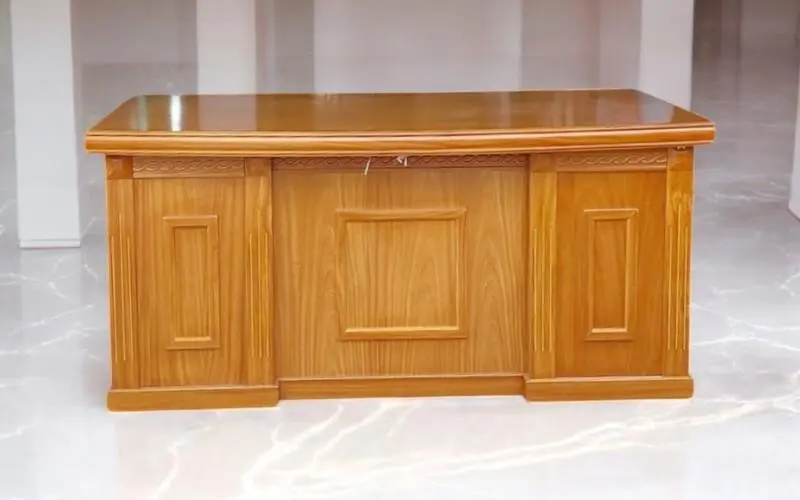 7 mẫu bàn làm việc văn phòng đẹp, chuyên nghiệp nhất