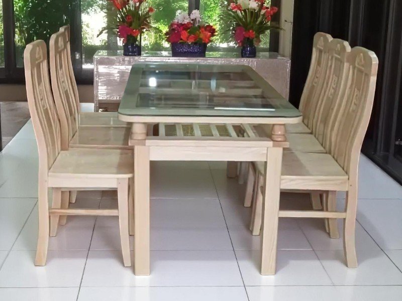 Hướng Đặt Bàn Ăn Gỗ Hợp Tuổi Dần