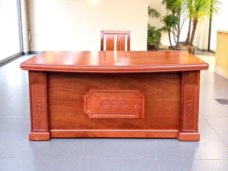 4 mẹo tránh ẩm mốc dưới bàn làm việc đơn giản mà hiệu quả