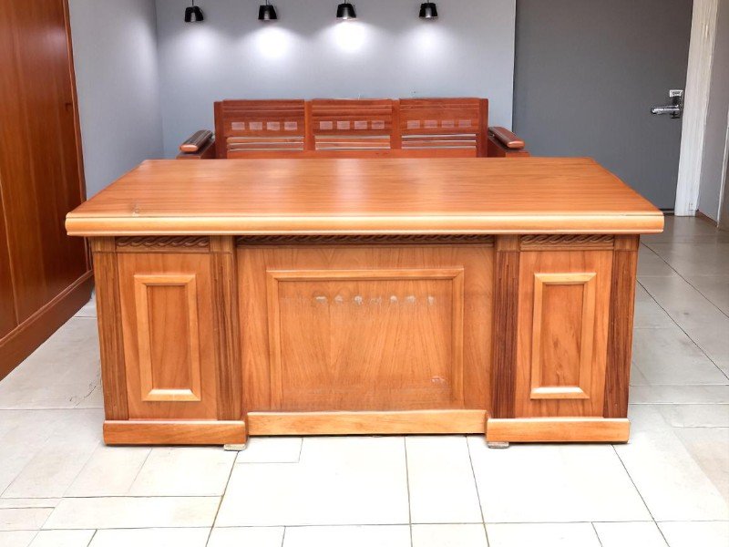 Bàn làm việc gỗ tự nhiên cao cấp