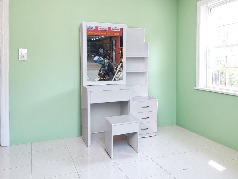 Bàn trang điểm kết hợp bàn làm việc