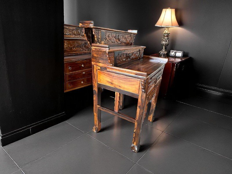 Bước vệ sinh bàn thờ đúng cách