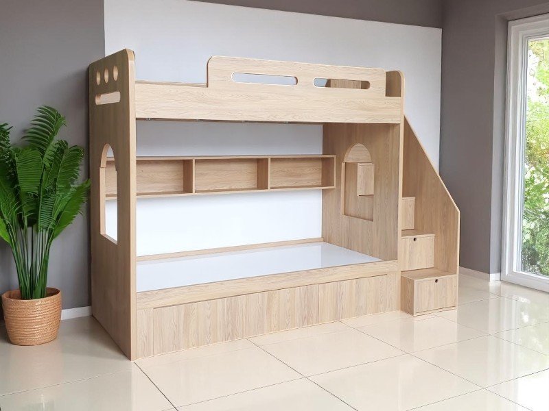 Giường tầng có bàn học phía dưới