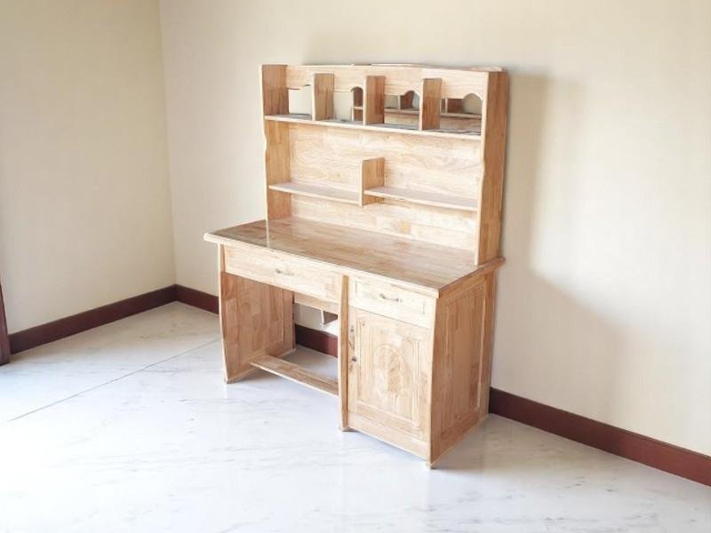 Hướng dẫn chọn bàn học theo độ tuổi