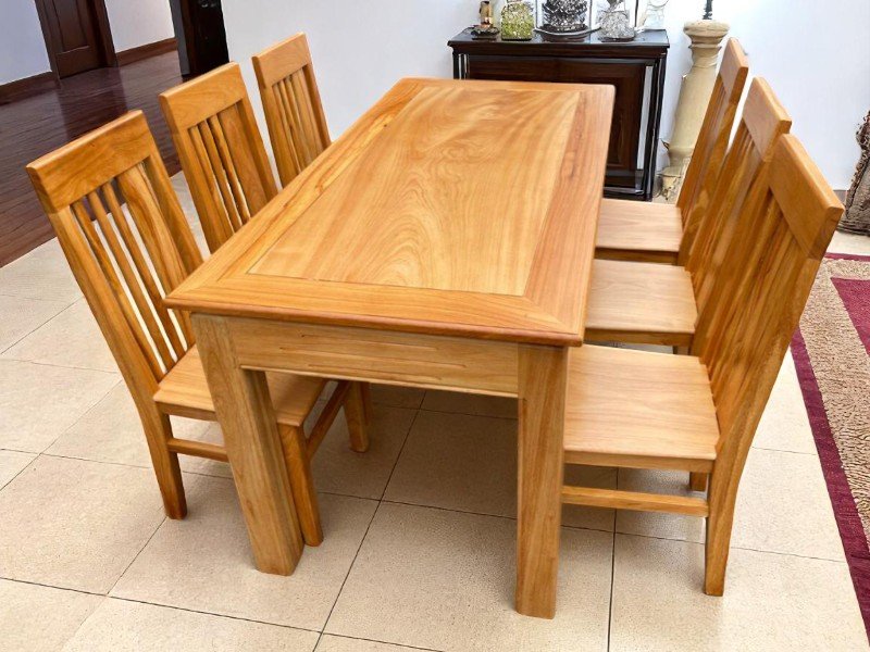 Mẹo vệ sinh bàn ăn gỗ