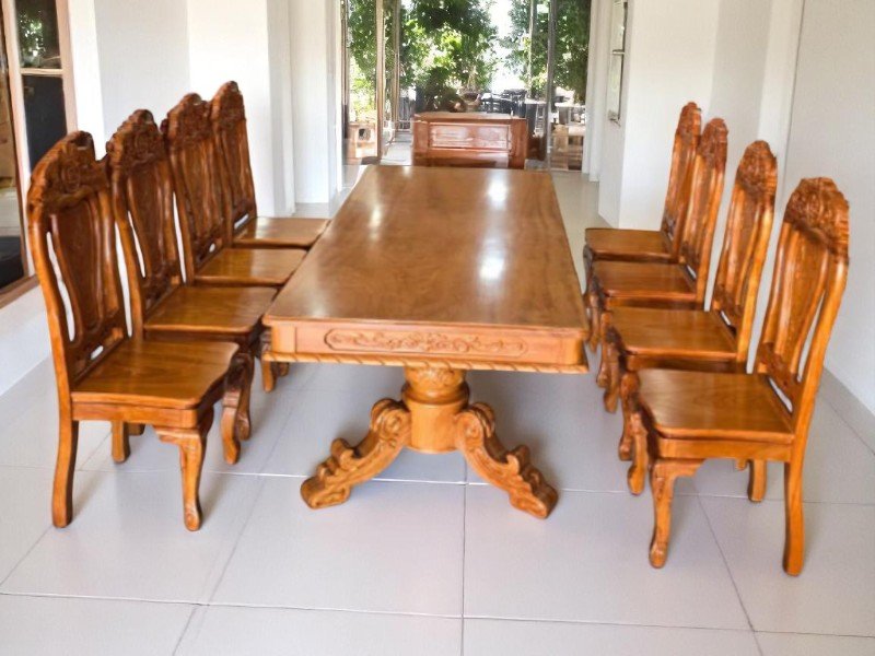 9 Gợi ý chọn bàn ăn phù hợp với mọi không gian