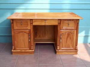 Bàn làm việc chủ tịch
