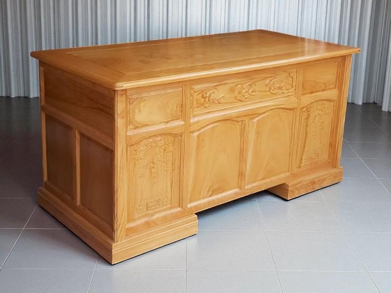 Bàn làm việc cong