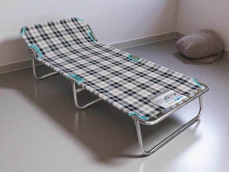 Giường xếp gấp gọn