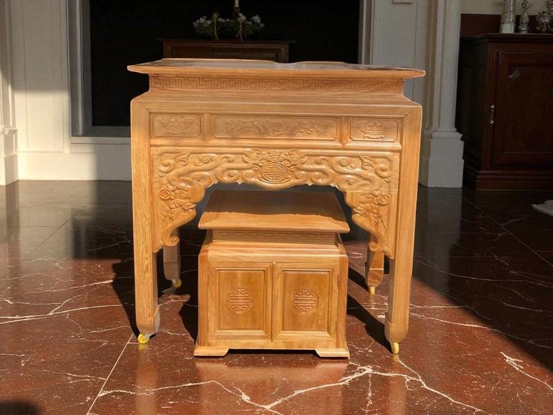 Bàn thờ hiện đại