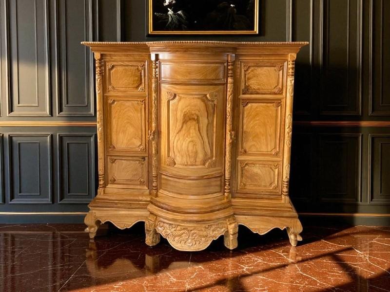 Bàn thờ hiện đại