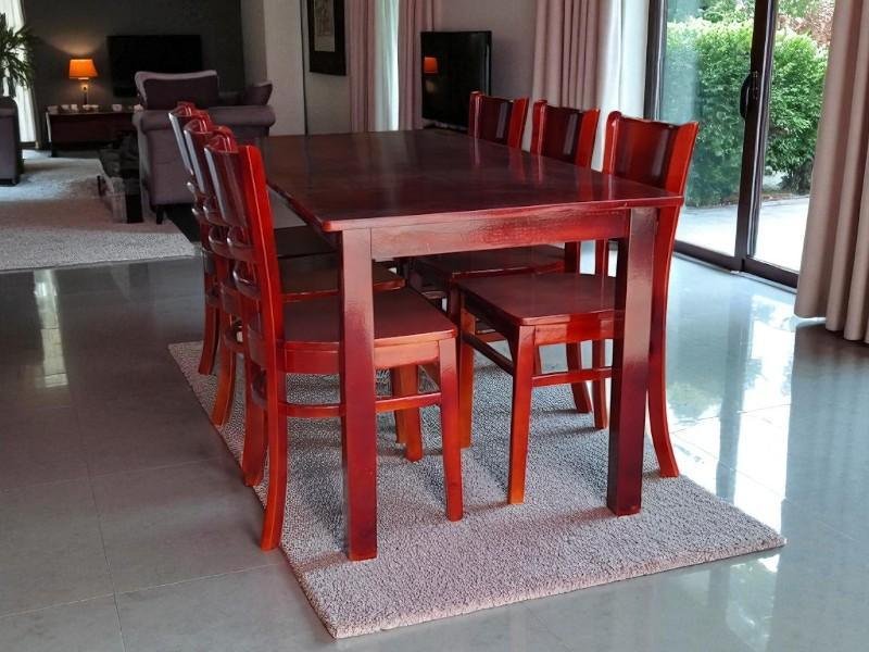 Bàn ăn gỗ mua ở đâu tốt