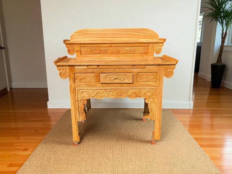 Bàn thờ gỗ gõ đỏ giá tốt TPHCM