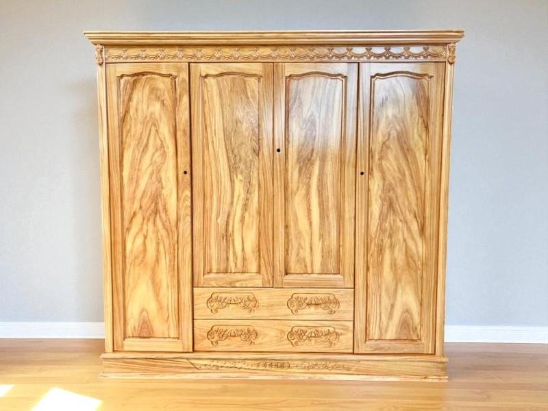 Cửa Hàng Bán Tủ Quần Áo Gỗ Tự Nhiên Gần Đây