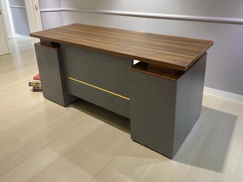 Bàn Làm Việc Ở TPHCM 2025
