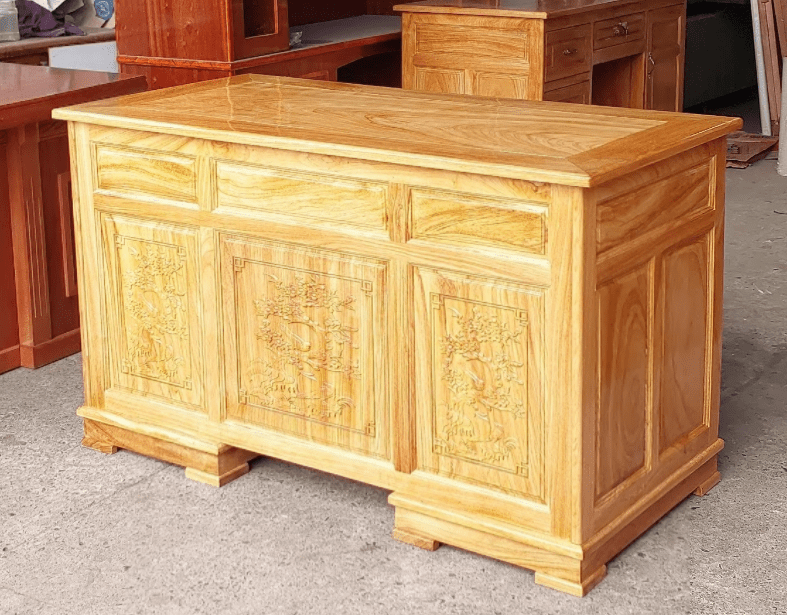 Bàn làm việc gỗ tự nhiên giá bao nhiêu?