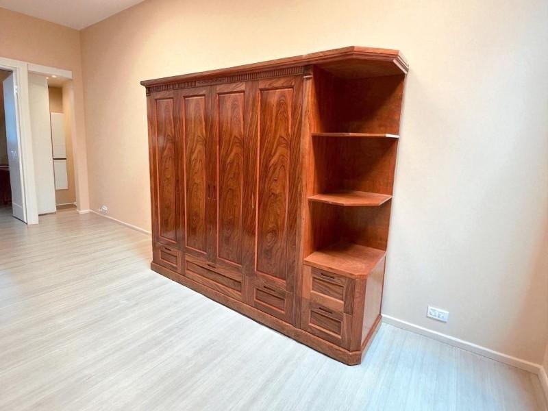 Cách phục hồi tủ quần áo cũ