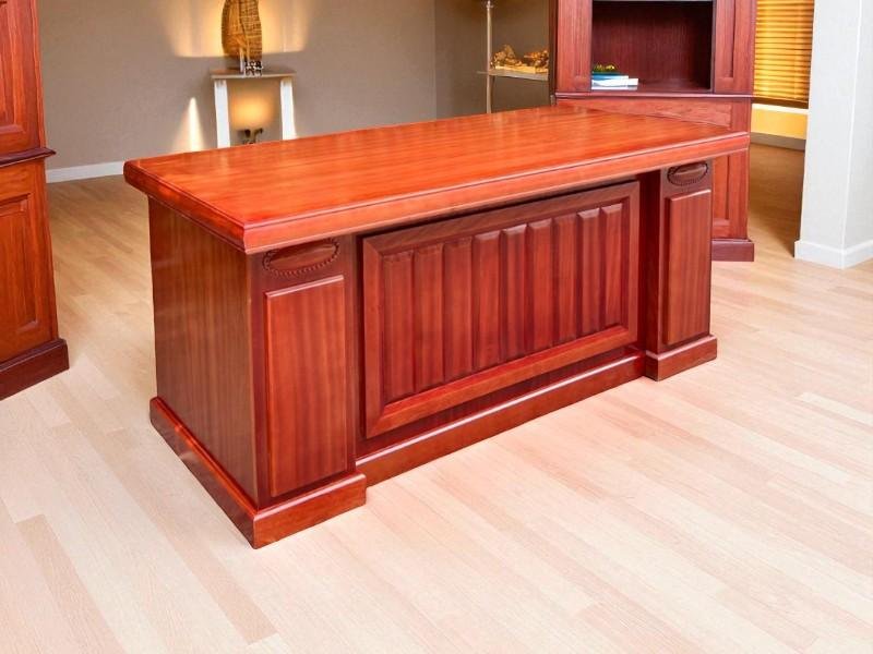 Giá bàn làm việc bao nhiêu