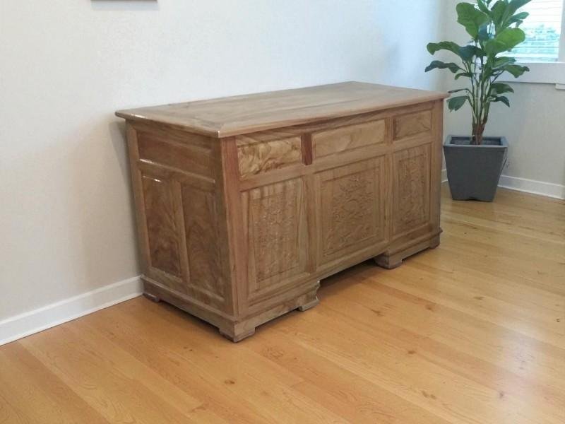 Mua bàn làm việc giá rẻ ở đâu uy tín