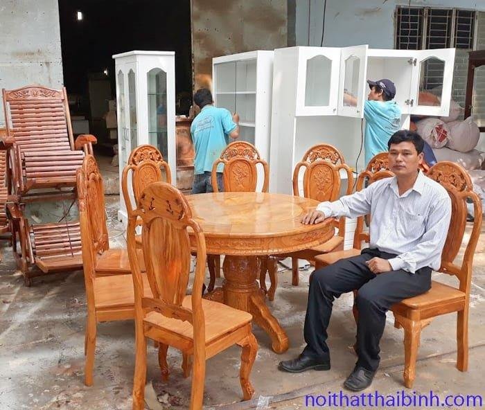 Bộ bàn ăn gỗ gõ đỏ tự nhiên MS 9685 3 Bộ bàn ăn gỗ gõ đỏ tự nhiên MS 9685 - Ảnh 3