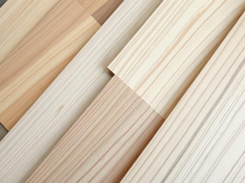 3 Cách Chọn Màu Sắc Bàn Ăn Gỗ Hoàn Hảo Cho Không Gian Sống Cận cảnh các mẫu vân gỗ khác nhau cho người Việt lựa chọn.